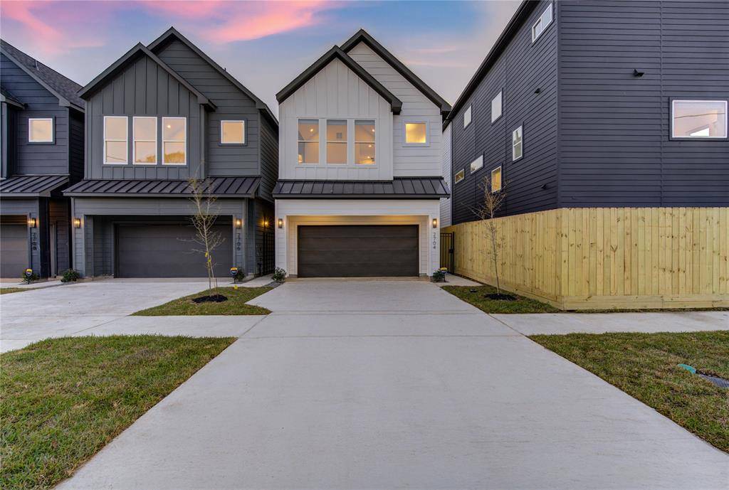 Houston, TX 77003,2704 Fox ST