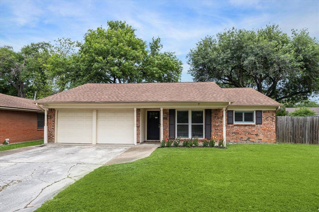 Houston, TX 77092,5202 Saxon DR