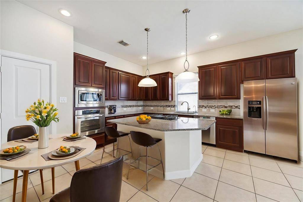 Sugar Land, TX 77479,910 Floriencia ST