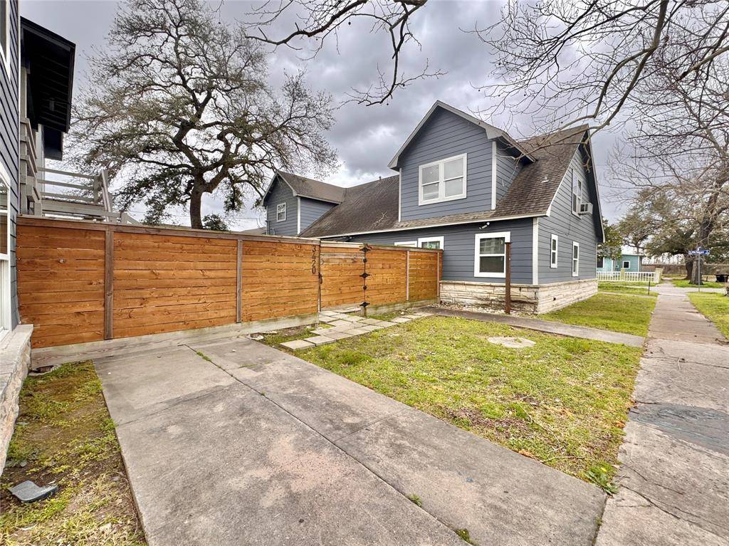 Baytown, TX 77520,3420 Michigan ST #2