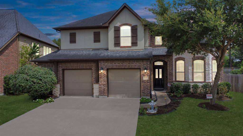 Sugar Land, TX 77479,3803 May Ridge LN