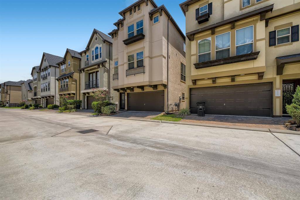 Houston, TX 77080,10013 Spring Shadows Park CIR