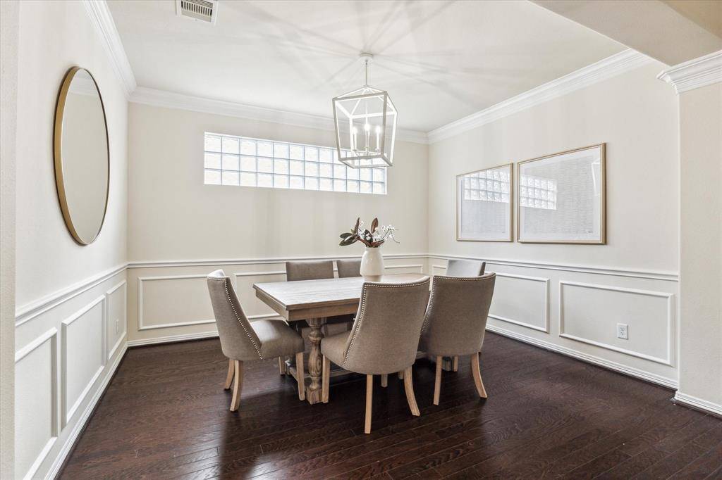 Houston, TX 77008,831 W 26th ST