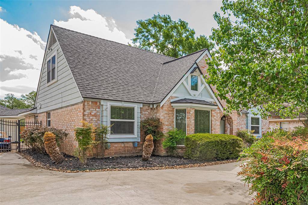 Houston, TX 77040,15506 Chichester LN