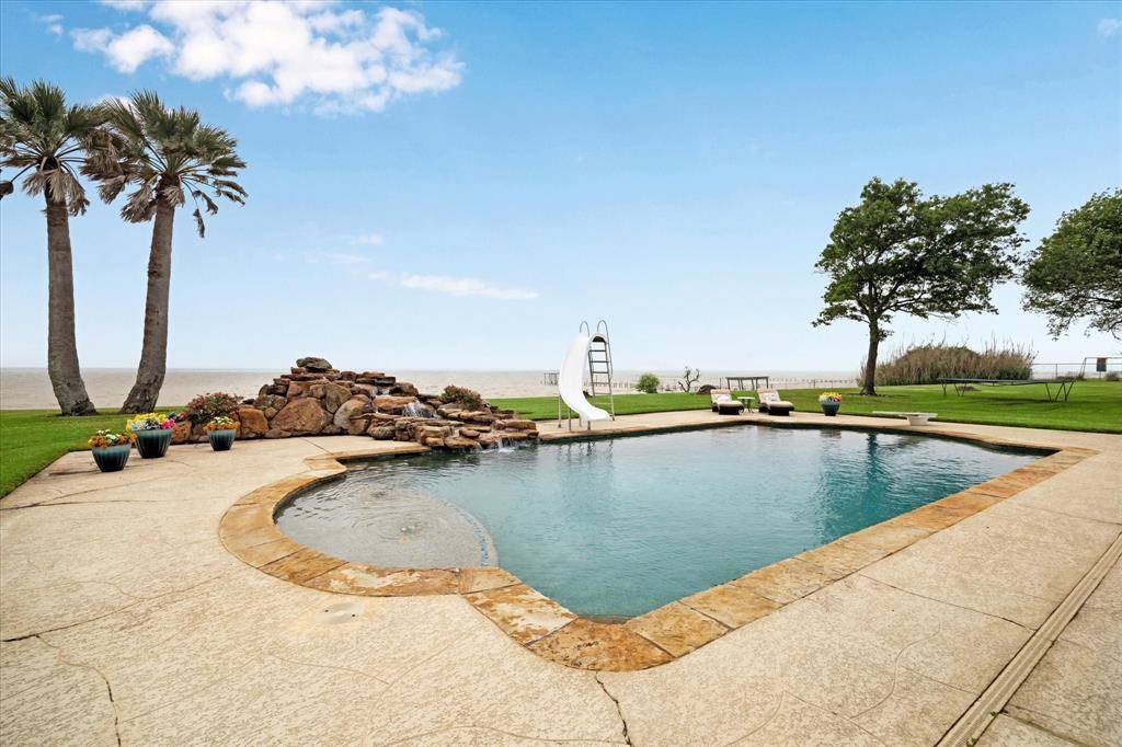 Beach City, TX 77523,11212 Cedar Gully RD