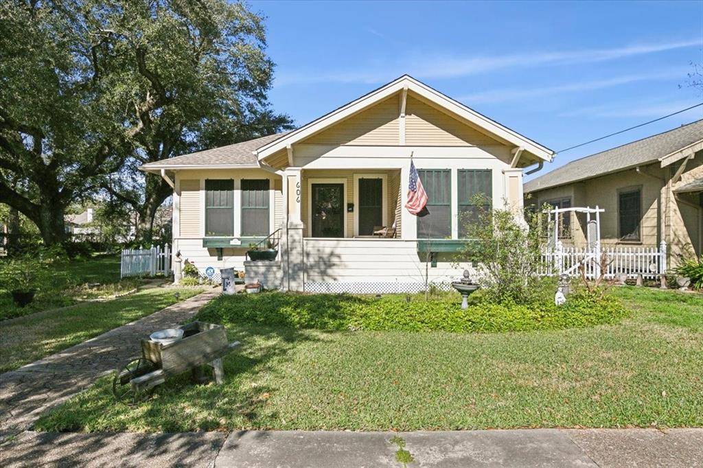 Orange, TX 77630,606 W Cherry AVE
