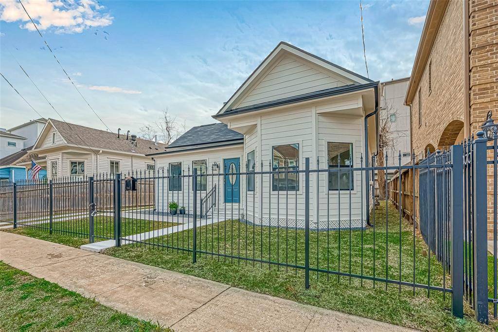 Houston, TX 77007,1315 Shearn ST