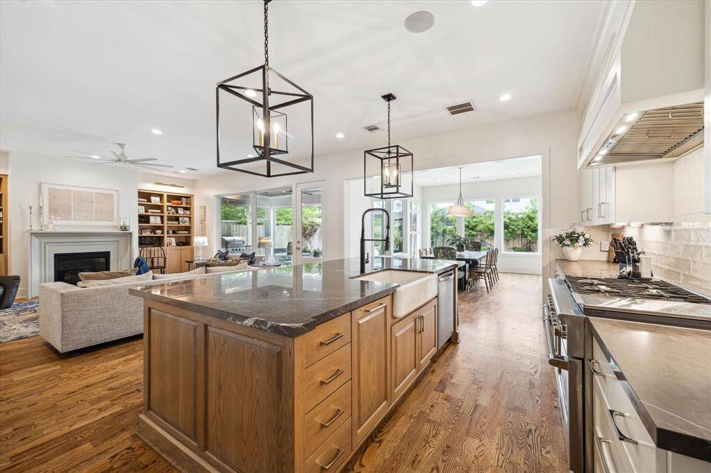 Houston, TX 77018,1618 Latexo DR