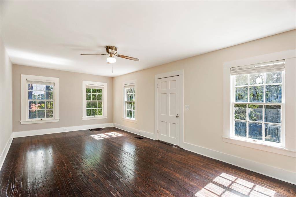 Huntsville, TX 77340,1924 Avenue N 1/2
