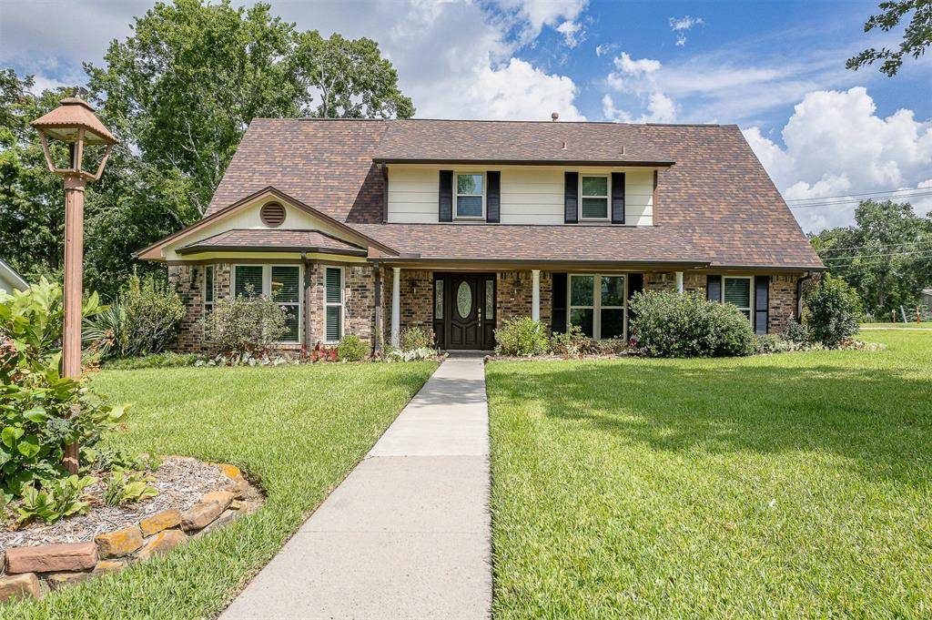 Baytown, TX 77520,208 N Burnett DR