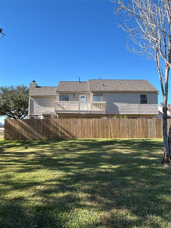 La Porte, TX 77571,1002 Garden Walk DR