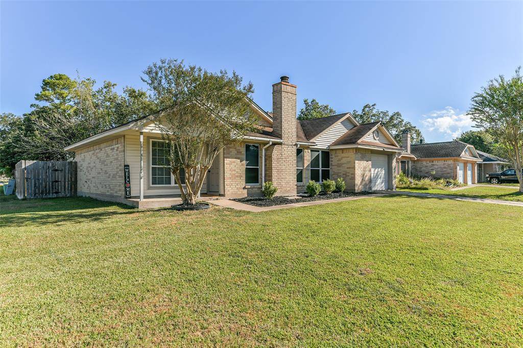 La Porte, TX 77571,8703 Lazy Brook LN