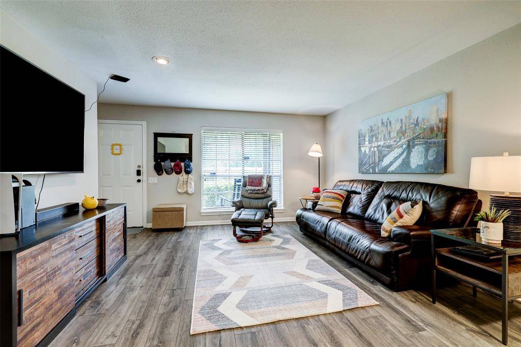 Houston, TX 77009,1860 White Oak DR #359