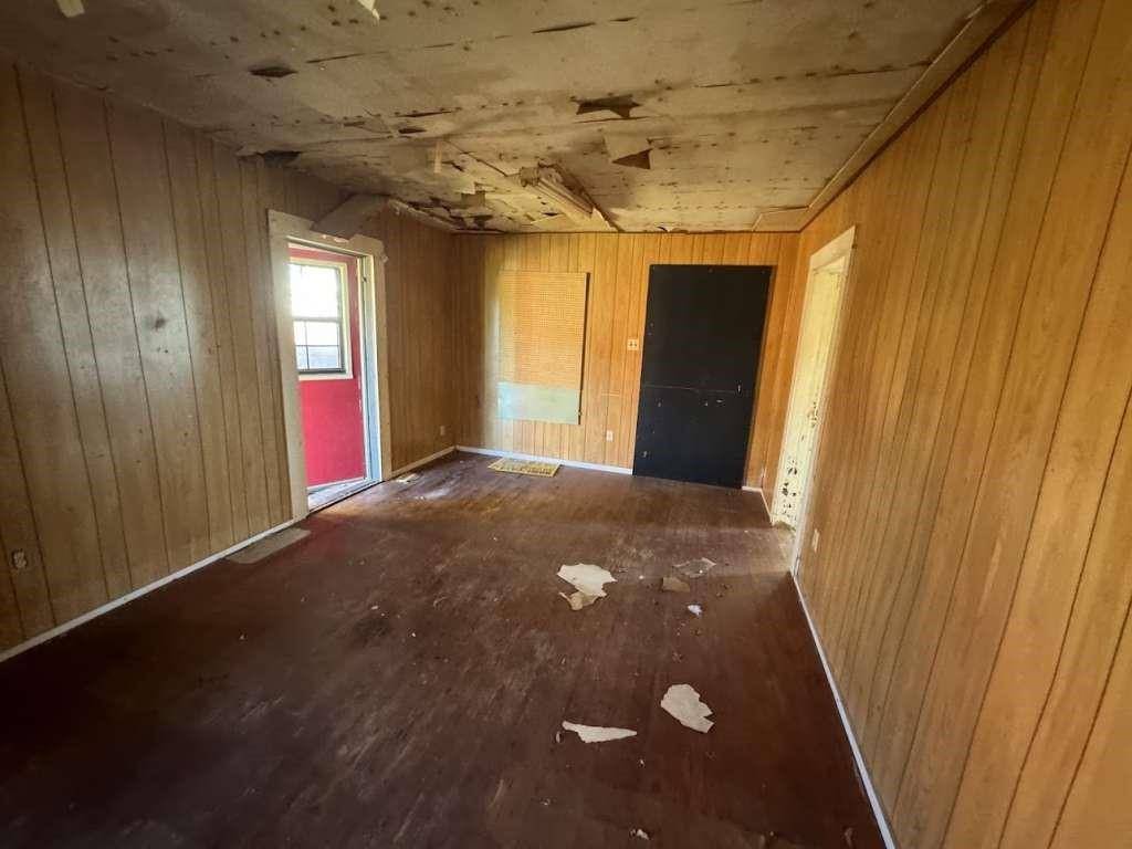Electra, TX 76360,204 E Bryan AVE