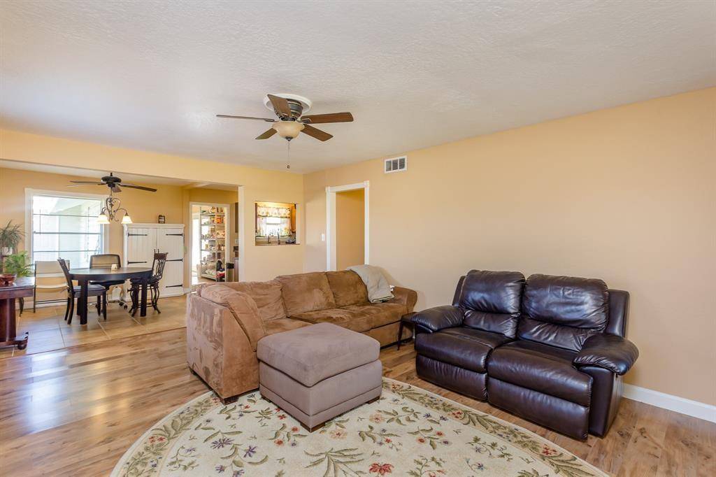 Bellaire, TX 77401,4630 Willow ST