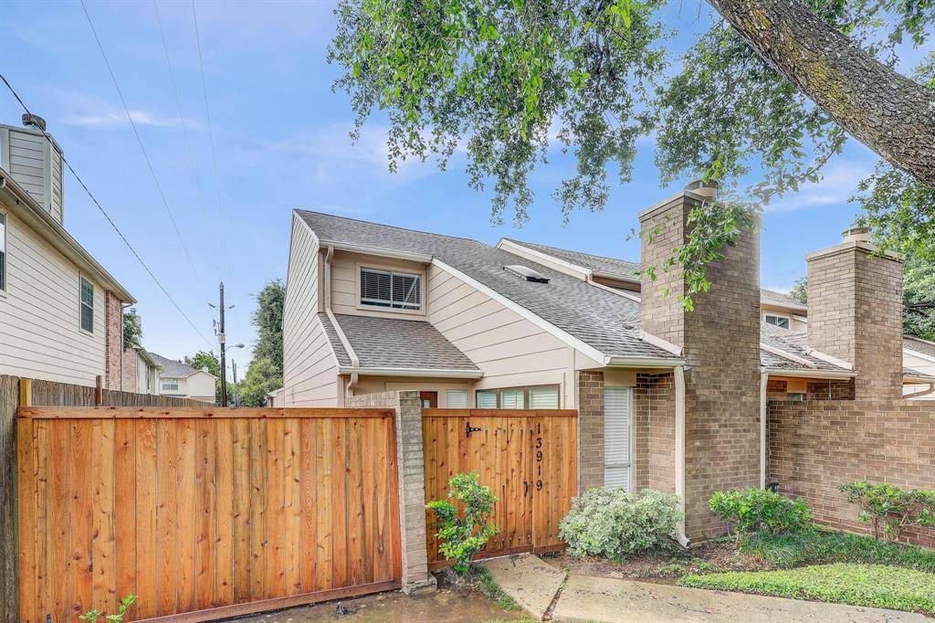 Houston, TX 77082,13919 Hollowgreen DR