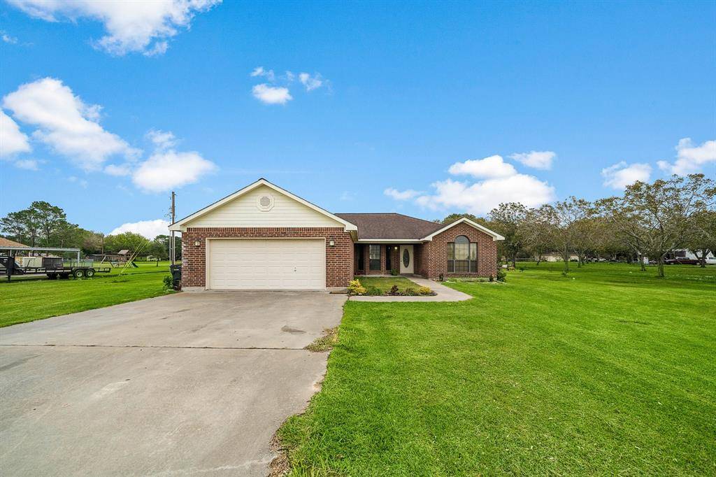 El Campo, TX 77437,303 Whitewing TRL