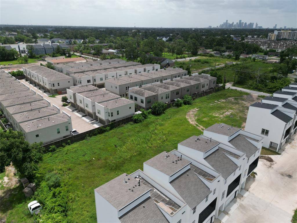 Houston, TX 77018,0 Thornton Heights DR
