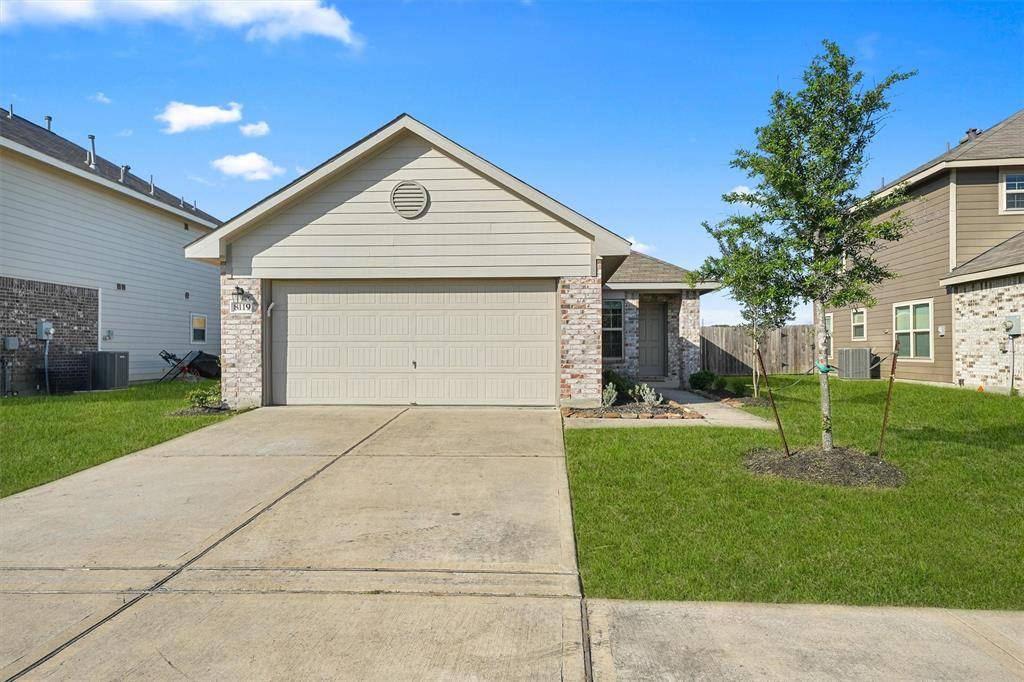Houston, TX 77016,8119 Blooming Meadow LN