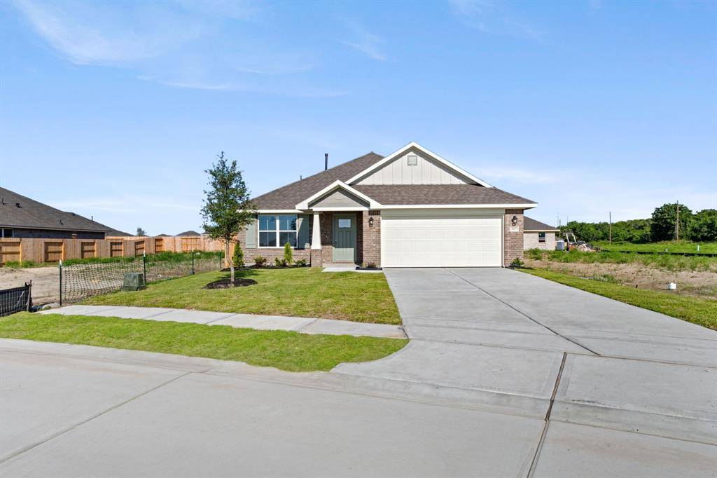 Dayton, TX 77525,2127 EMERALD LAKE TRAIL