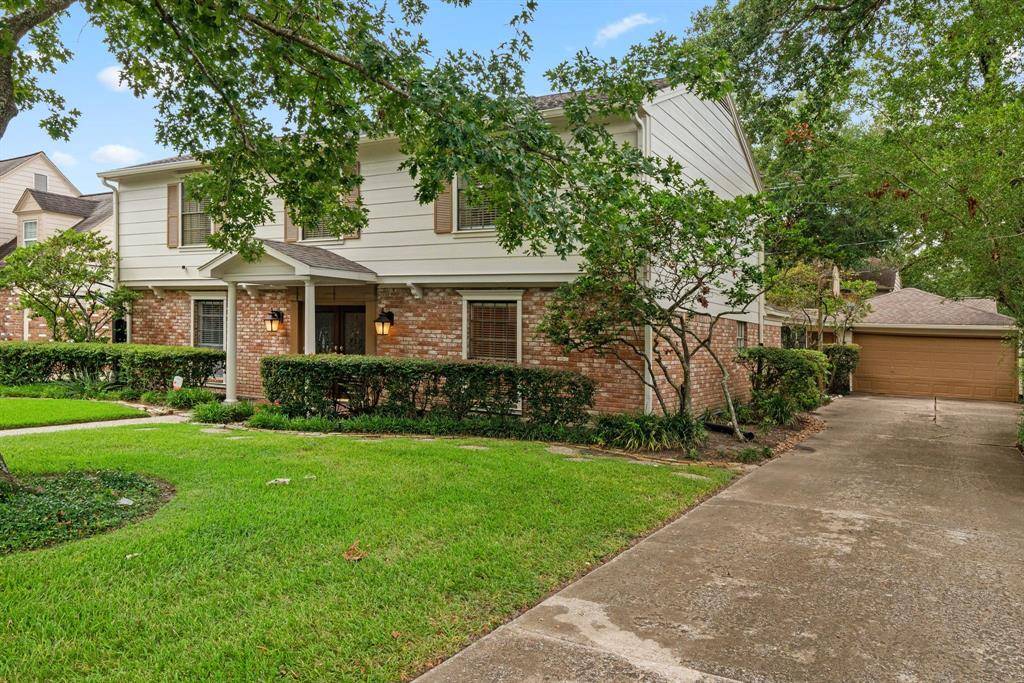 Houston, TX 77079,527 Briar Knoll DR