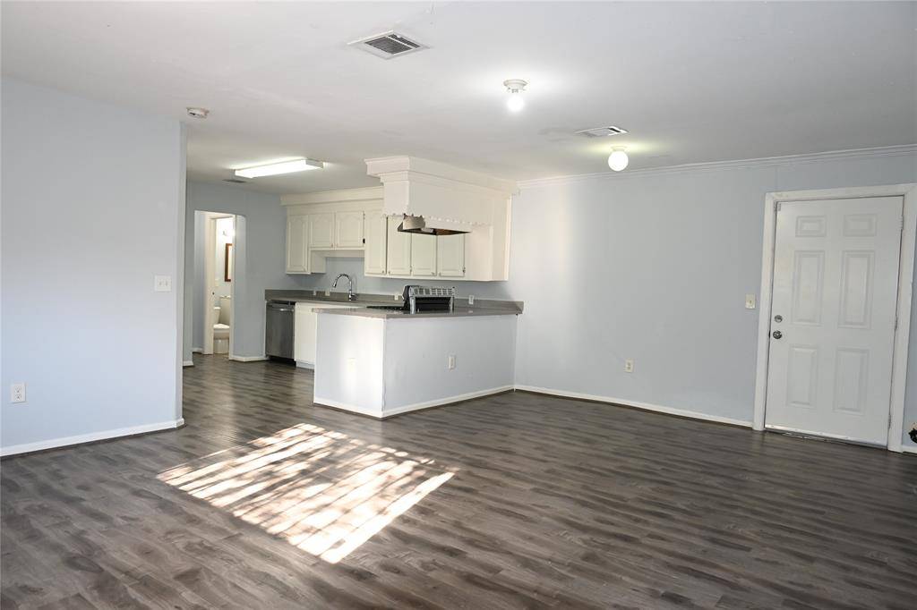 Houston, TX 77021,3502 Mainer ST