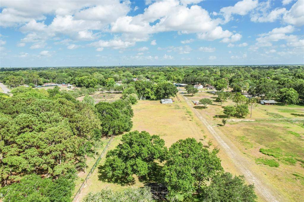 Alvin, TX 77511,852 Davis Bend Road