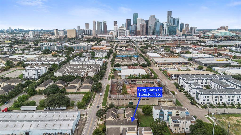 Houston, TX 77003,1203 Ennis ST