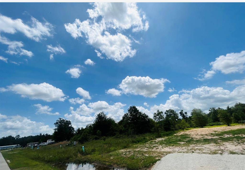 Cleveland, TX 77327,1372 Road 5263