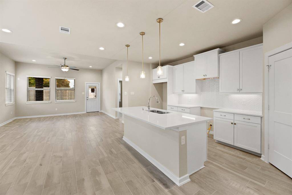 Cypress, TX 77433,7910 Palm Sails LN