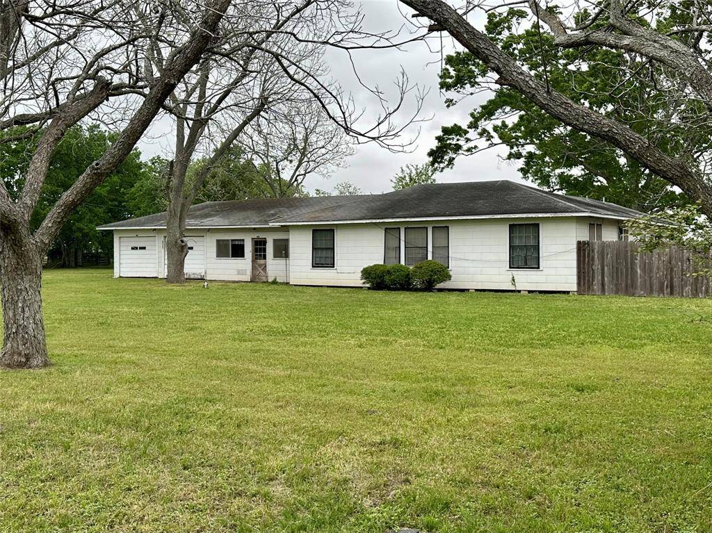 El Campo, TX 77437,1244 County Road 479