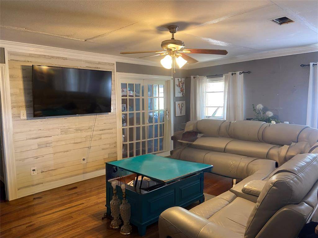 Orange, TX 77630,1202 Pine AVE