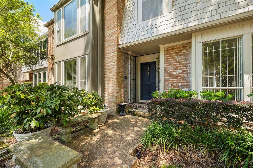 Houston, TX 77057,1119 Fountain View DR #49