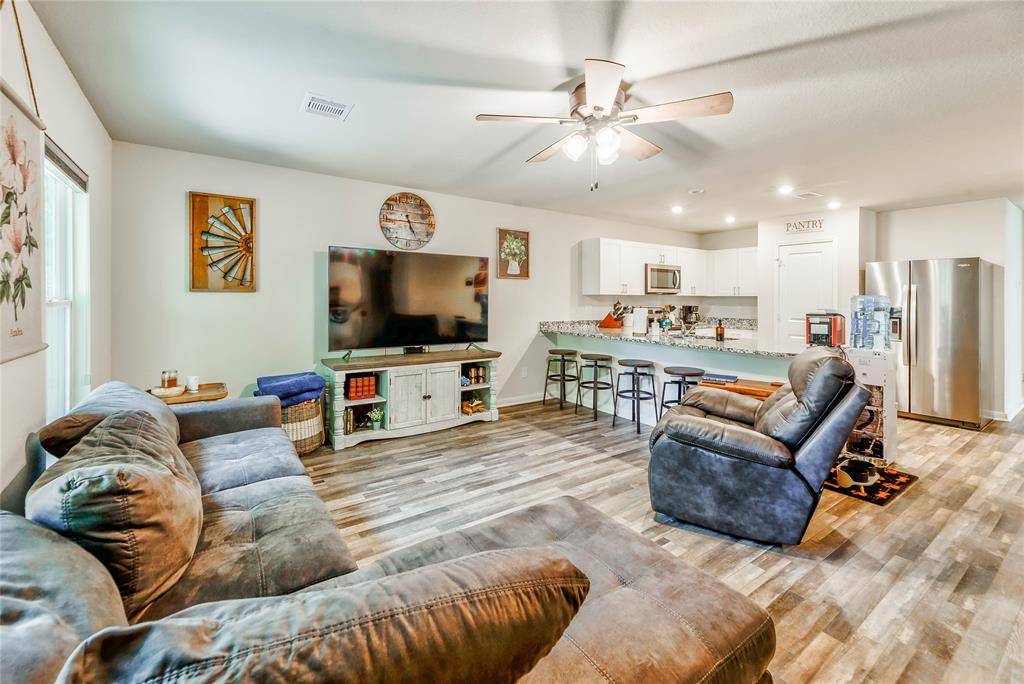 Livingston, TX 77351,217 Hollow Oak