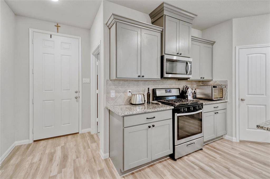West Columbia, TX 77486,2163 Twin Lakes BLVD
