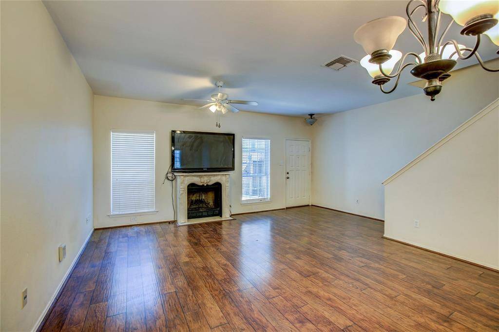 Houston, TX 77090,17423 Red Oak DR #17423