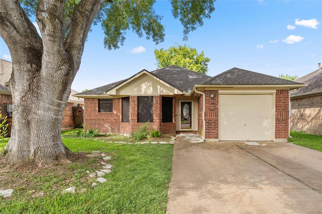 Dickinson, TX 77539,2721 Overland TRL