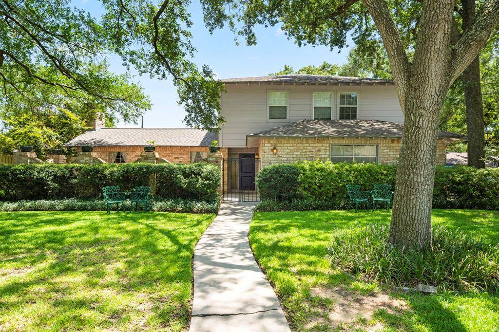 Houston, TX 77043,11315 Cold Spring DR