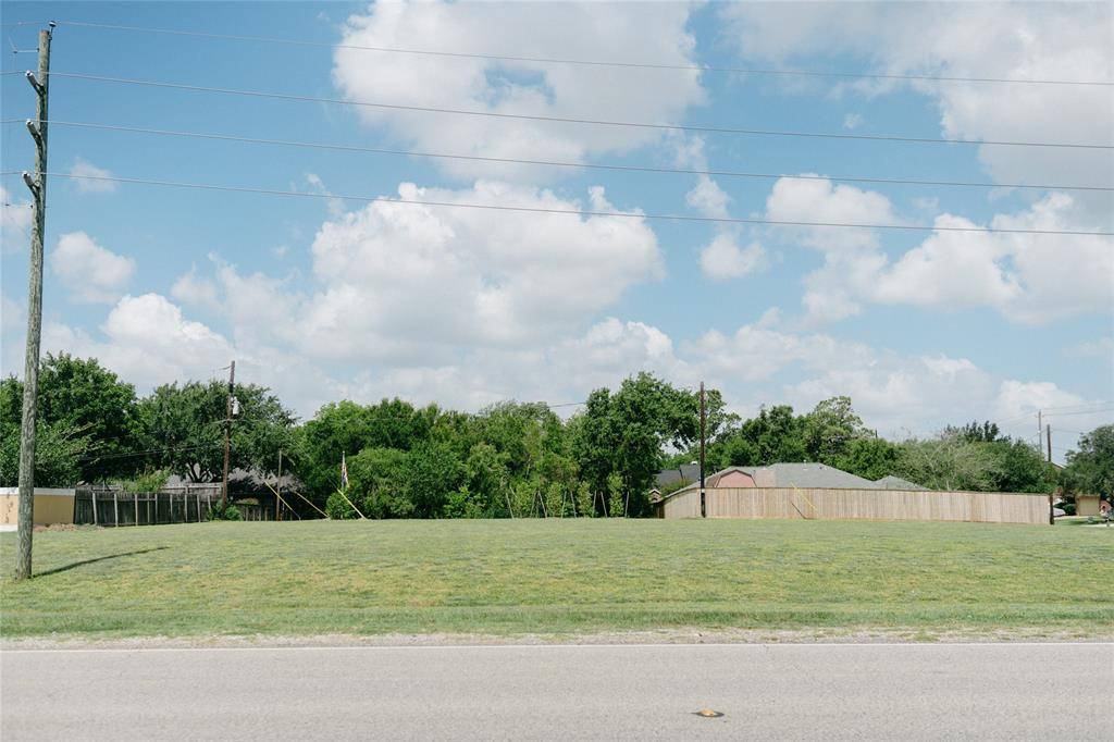 Shoreacres, TX 77571,3306 Old Hwy 146