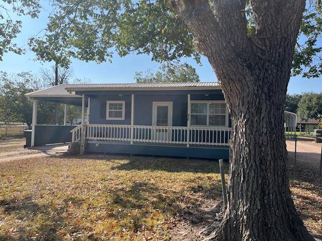 Flatonia, TX 78941,411 4th ST W