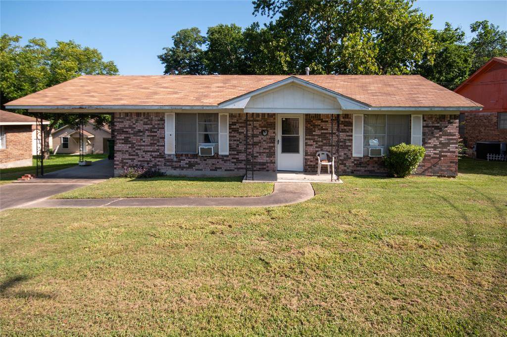 Brenham, TX 77833,812 W Jefferson ST