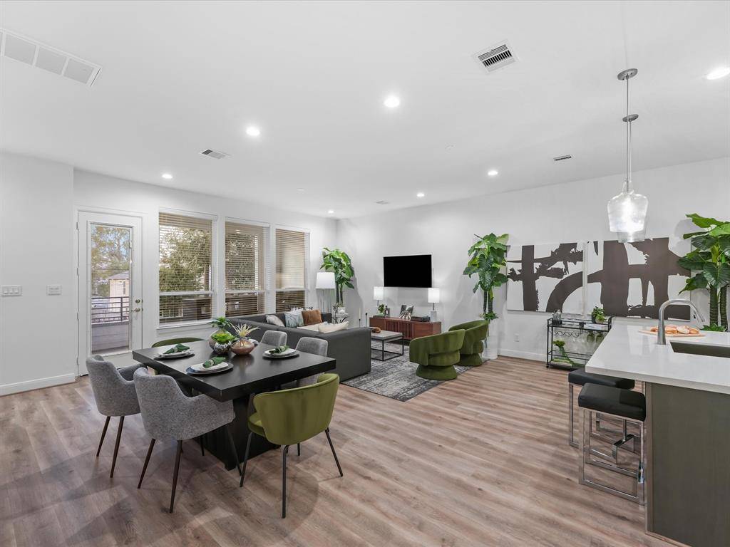 Houston, TX 77092,4852 Pinemont Drive