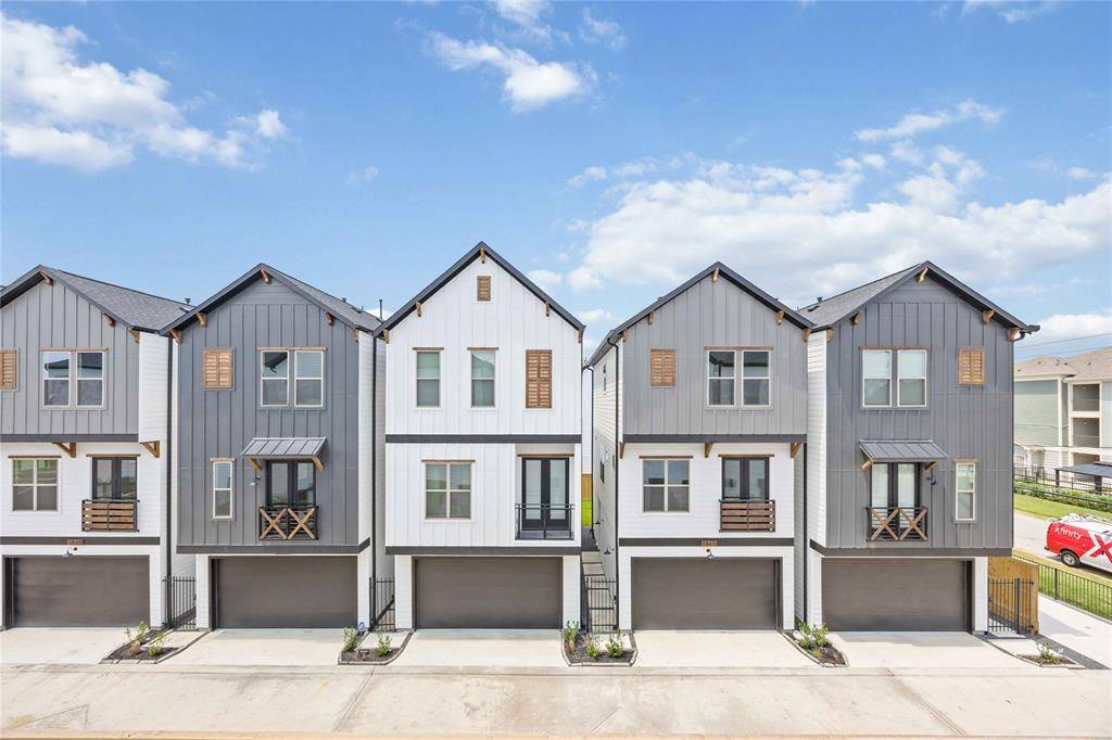Houston, TX 77055,1941 Johanna DR