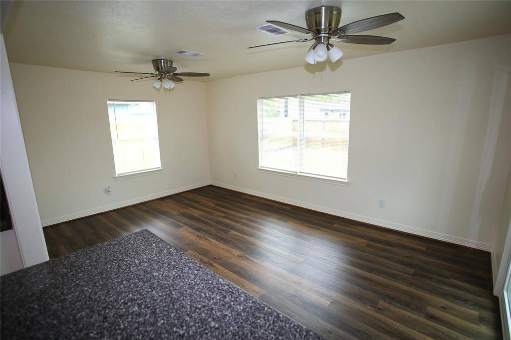 Pasadena, TX 77502,1307 Belshire RD