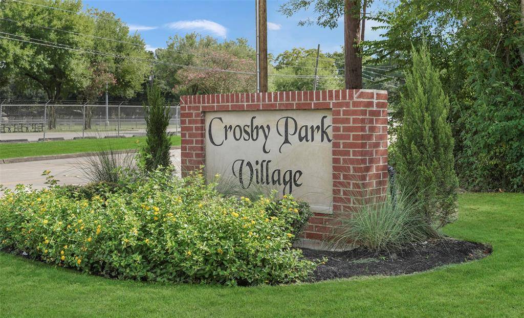 Crosby, TX 77532,6302 Lemon Balm LN