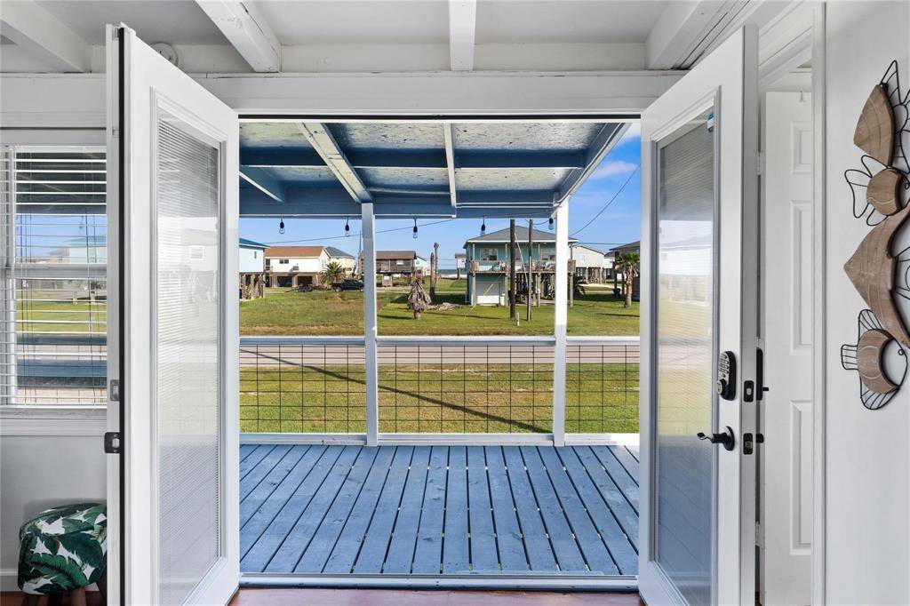Freeport, TX 77541,512 Surf DR