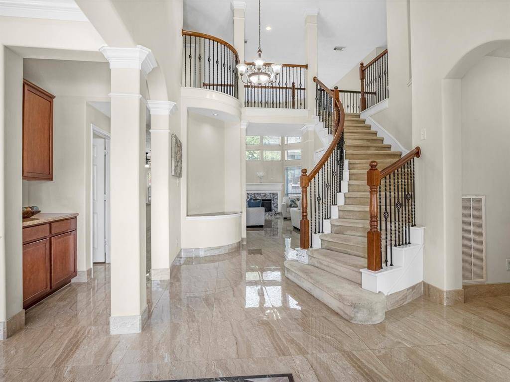 Sugar Land, TX 77478,2614 Sunset Lake DR
