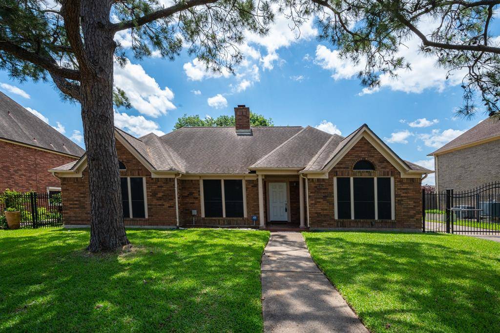 Pearland, TX 77581,2412 Londonderry DR