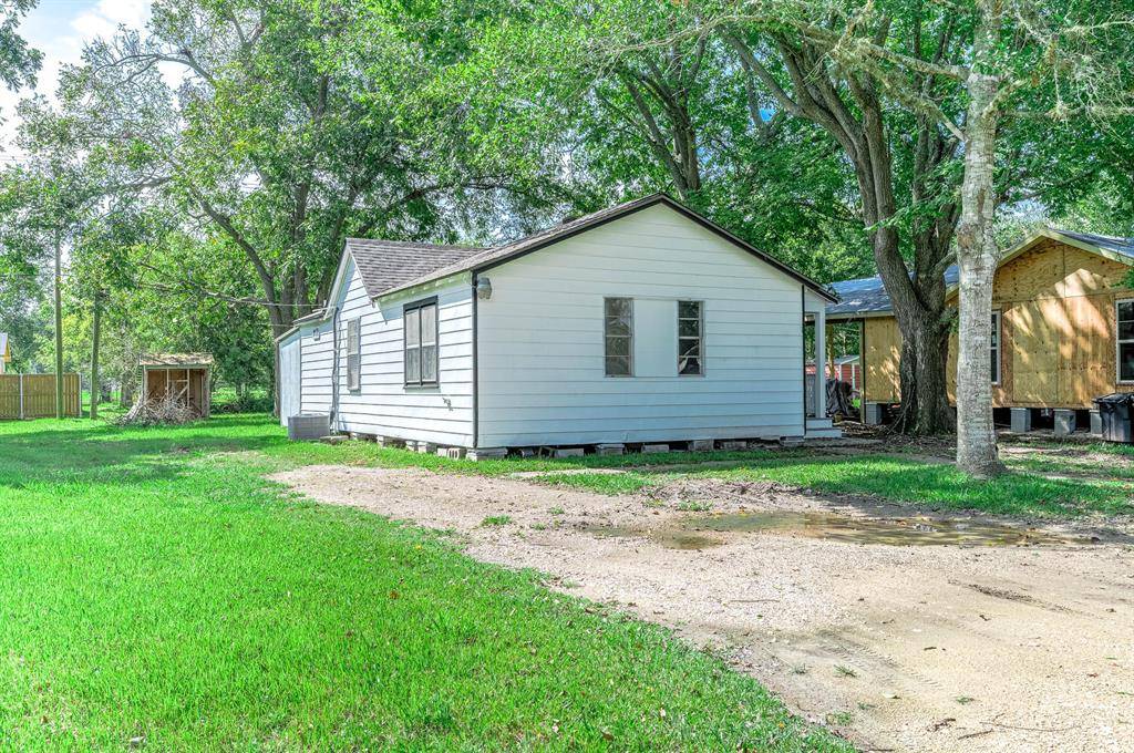 Alvin, TX 77511,209 Avenue F