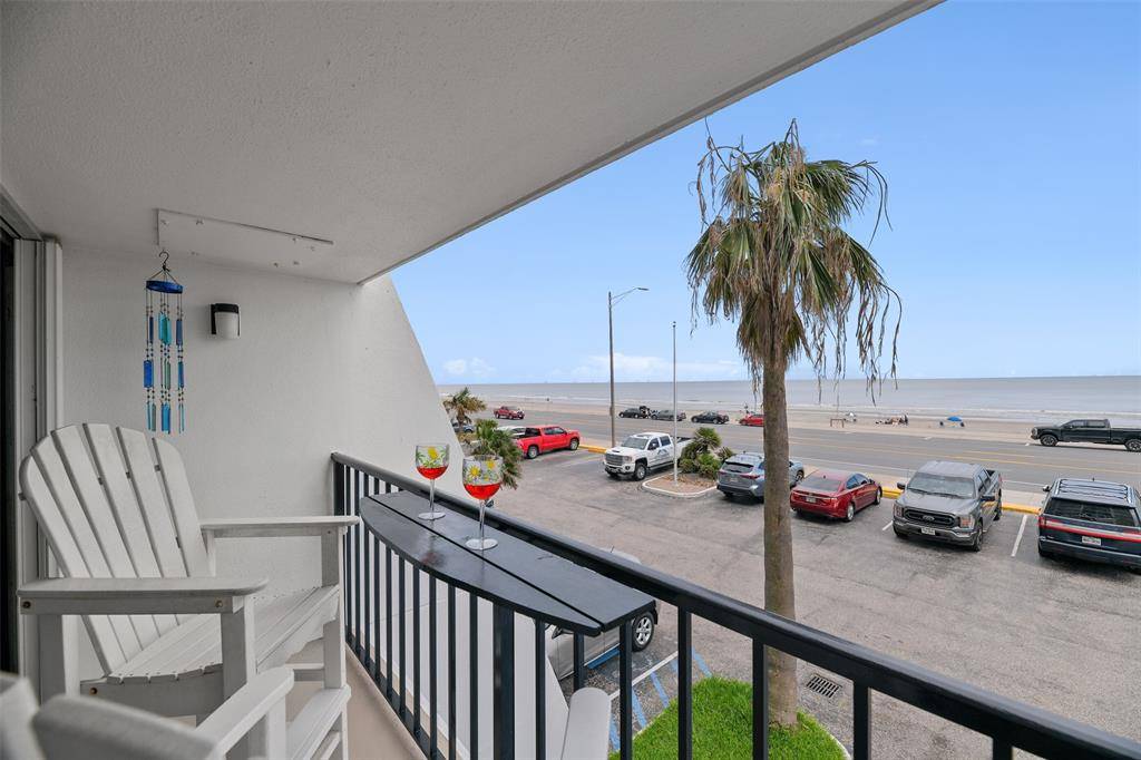 Galveston, TX 77551,7310 Seawall BLVD #208